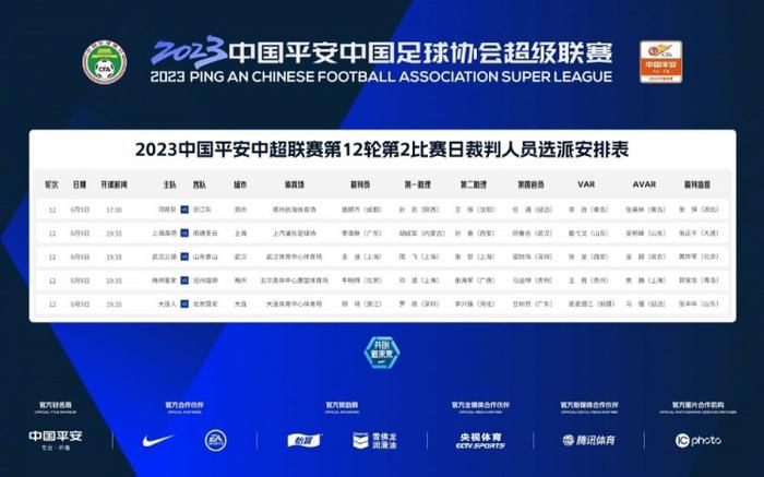 班长脱我内衣裤揉我大胸好爽